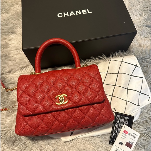 Handbags - Chanel small coco red
